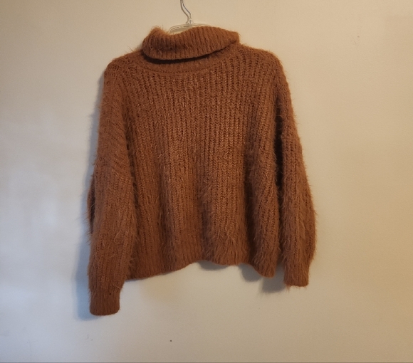 Woven Heart Warm Brown Turtleneck Sweater - Picture 3 of 4
